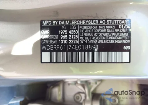 2004 Mercedes-Benz C 240 z USA, uszkodzony, nr VIN WDBRF61J74E018891